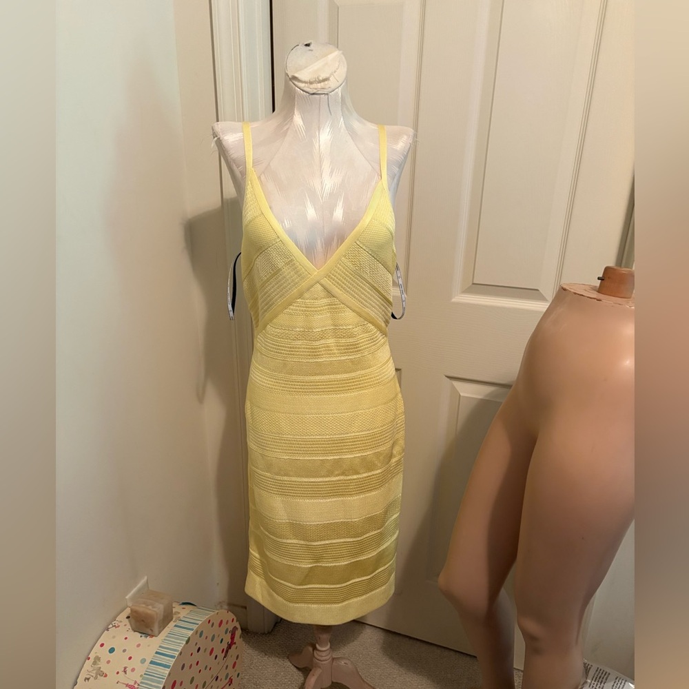 Herve Leger Yellow nwt women’s Rowan Dress $690 size Large